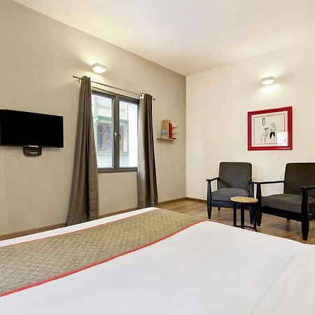 Oyo Townhouse 9 Hitech City Hyderabad Eksteriør billede