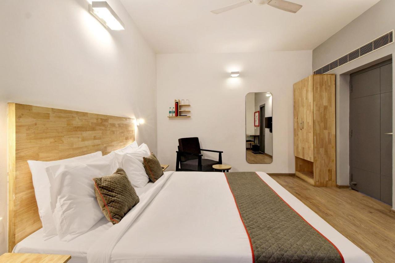 Oyo Townhouse 9 Hitech City Hyderabad Eksteriør billede