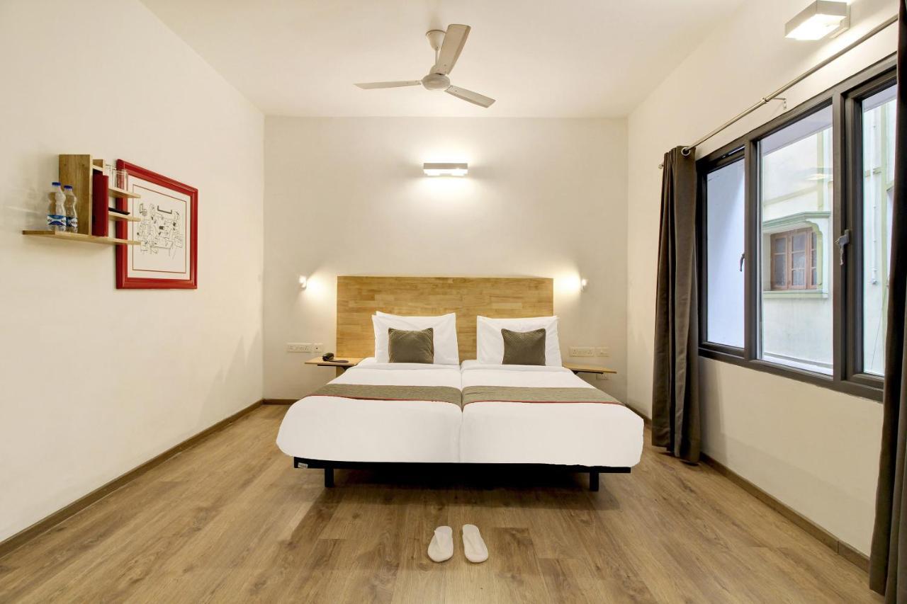 Oyo Townhouse 9 Hitech City Hyderabad Eksteriør billede
