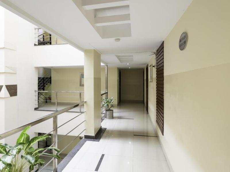 Oyo Townhouse 9 Hitech City Hyderabad Eksteriør billede
