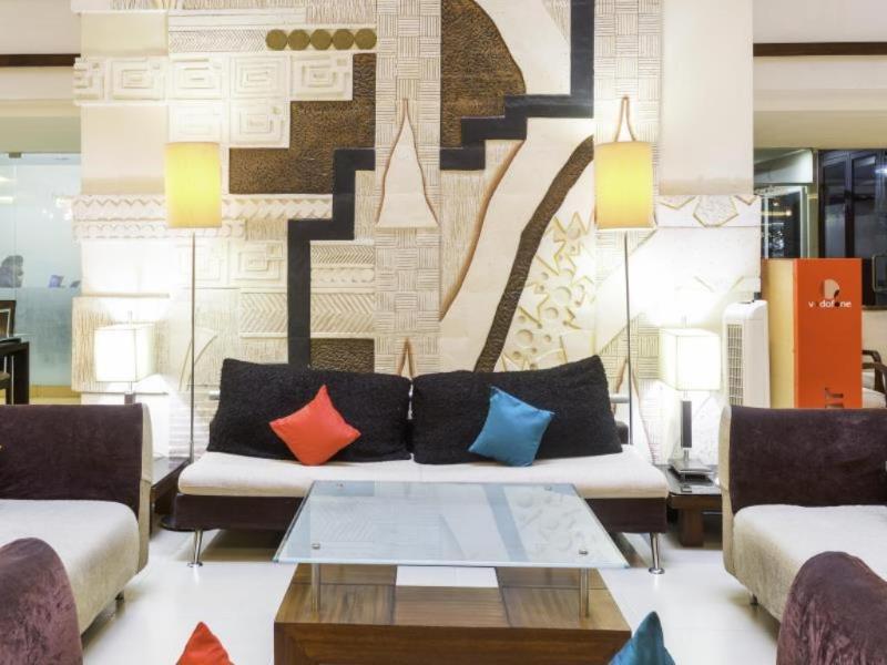Oyo Townhouse 9 Hitech City Hyderabad Eksteriør billede